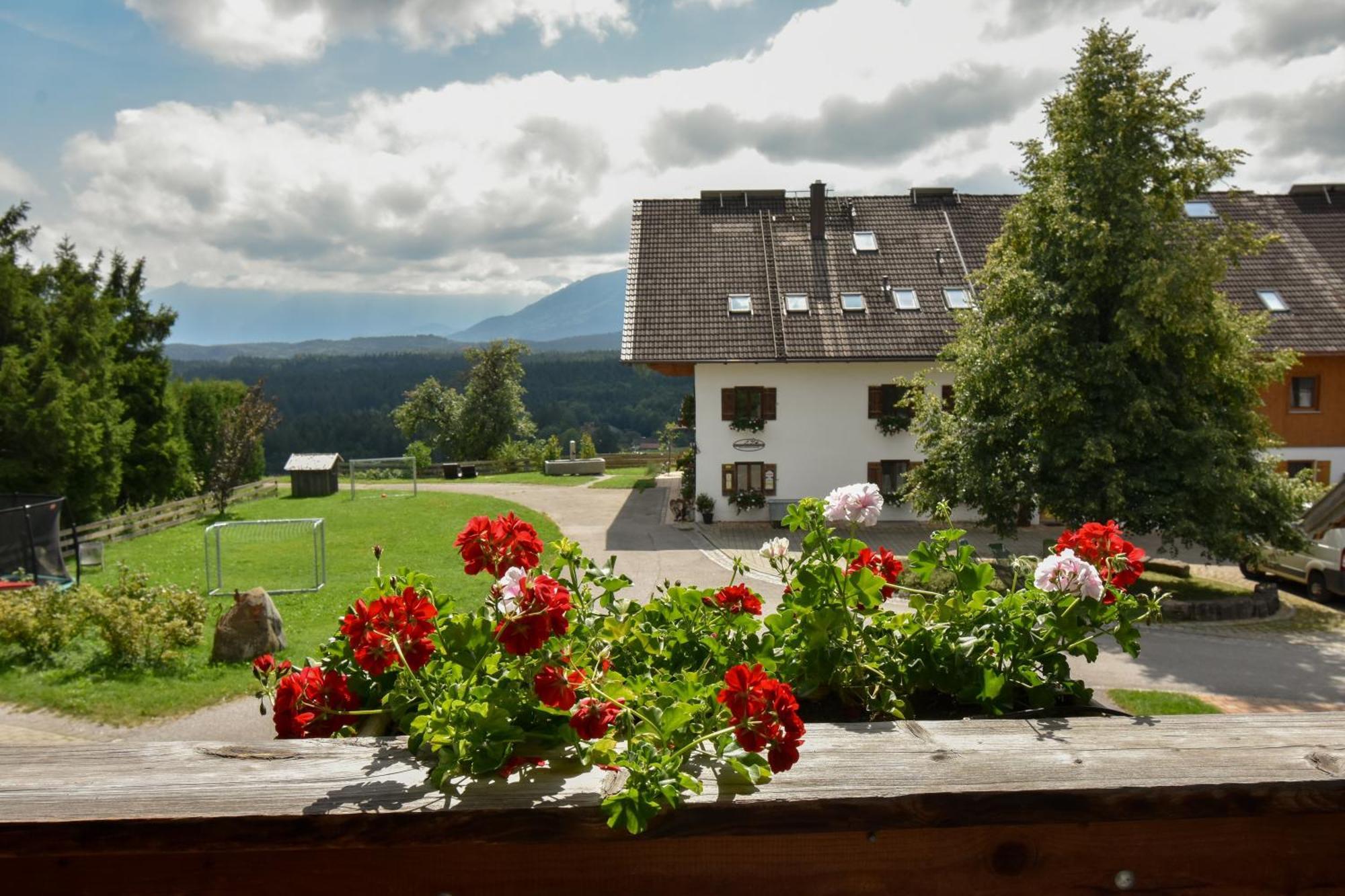 Biohof-Rechenmacher Uffing ภายนอก รูปภาพ
